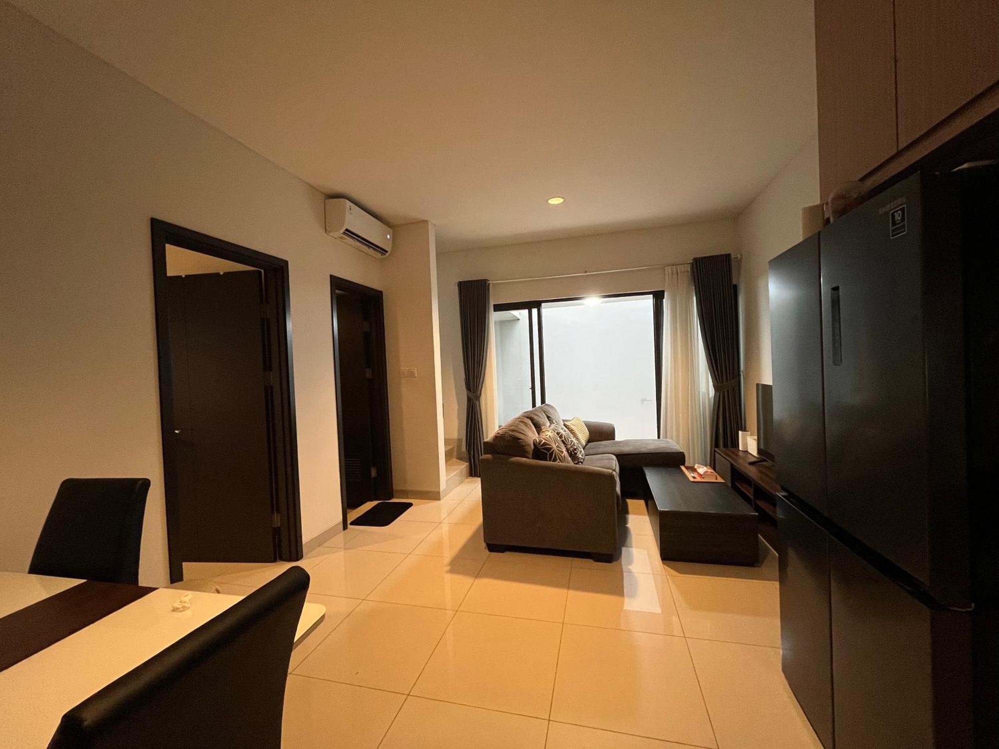 2 Floor Cozy House In Wisteria Jakarta Garden City Dış mekan fotoğraf